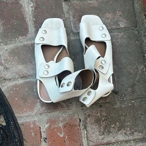 Zara leather cream short block heel sandal